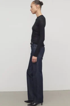 Carlyl Jean
