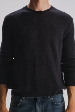 Cyrus Top
