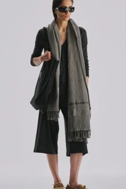 Merisi Scarf