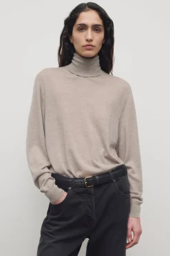 Nabari Turtleneck