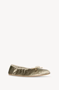 Round Ballet Flat